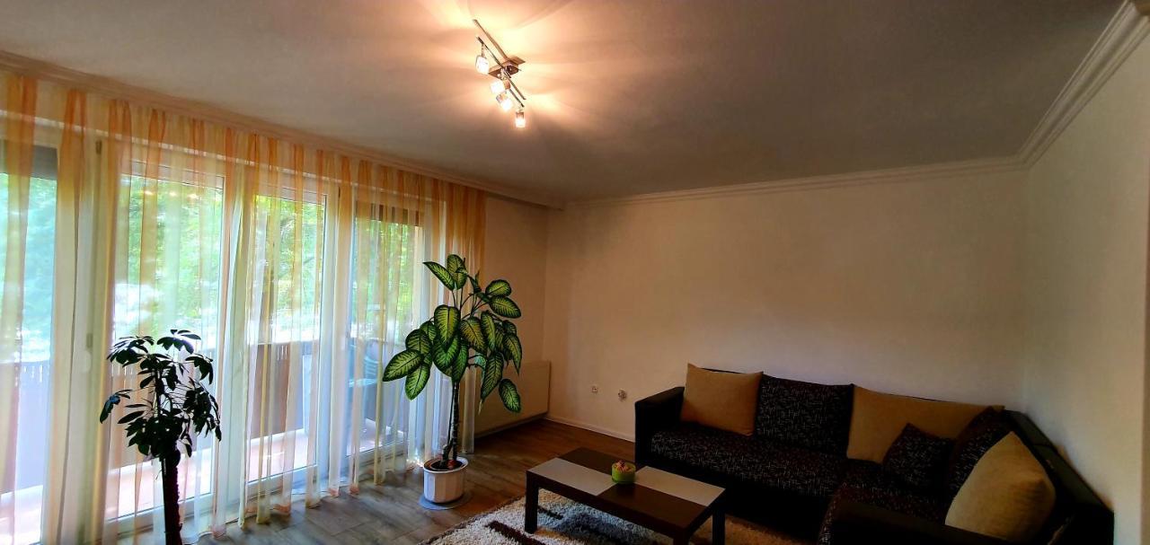 Bazsi Apartman Siófok Zewnętrze zdjęcie