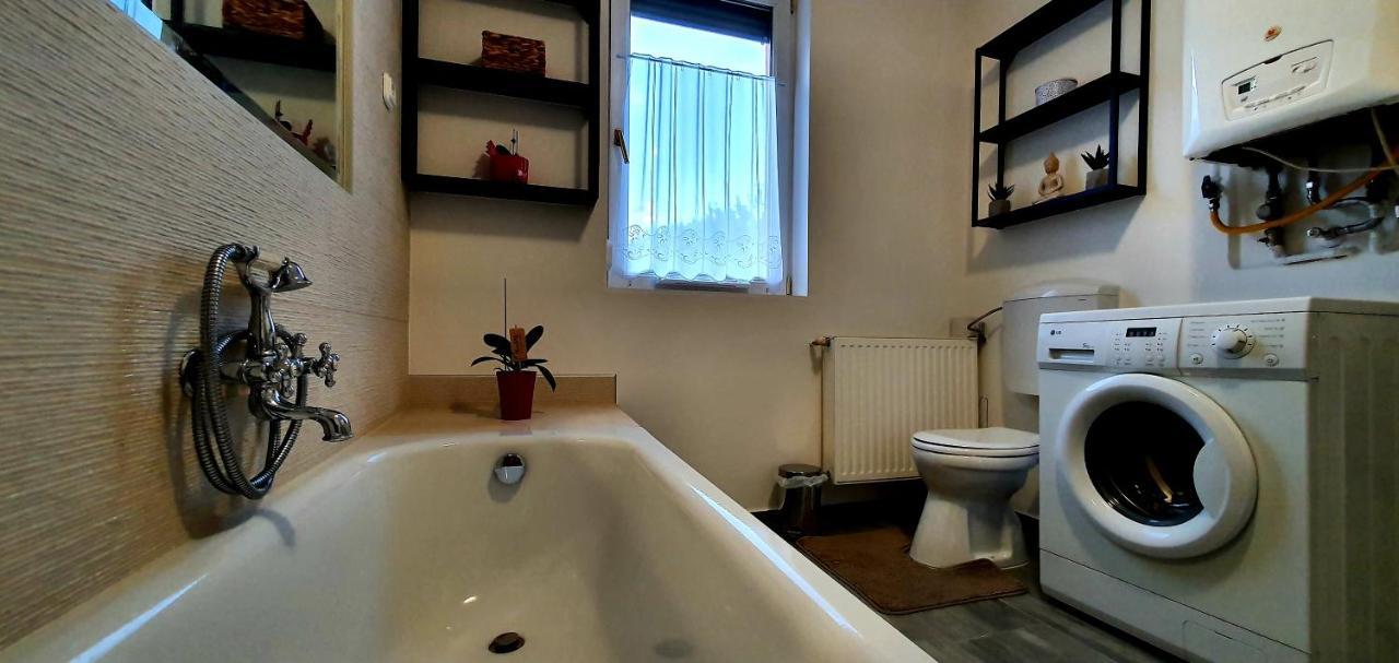 Bazsi Apartman Siófok Zewnętrze zdjęcie